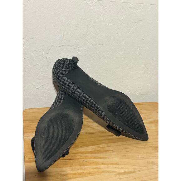 Metaphor houndstooth fabric heels with bow - Size 11M - Picture 4 of 6